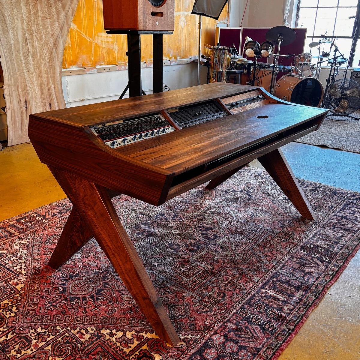 Voyager Studio Desk