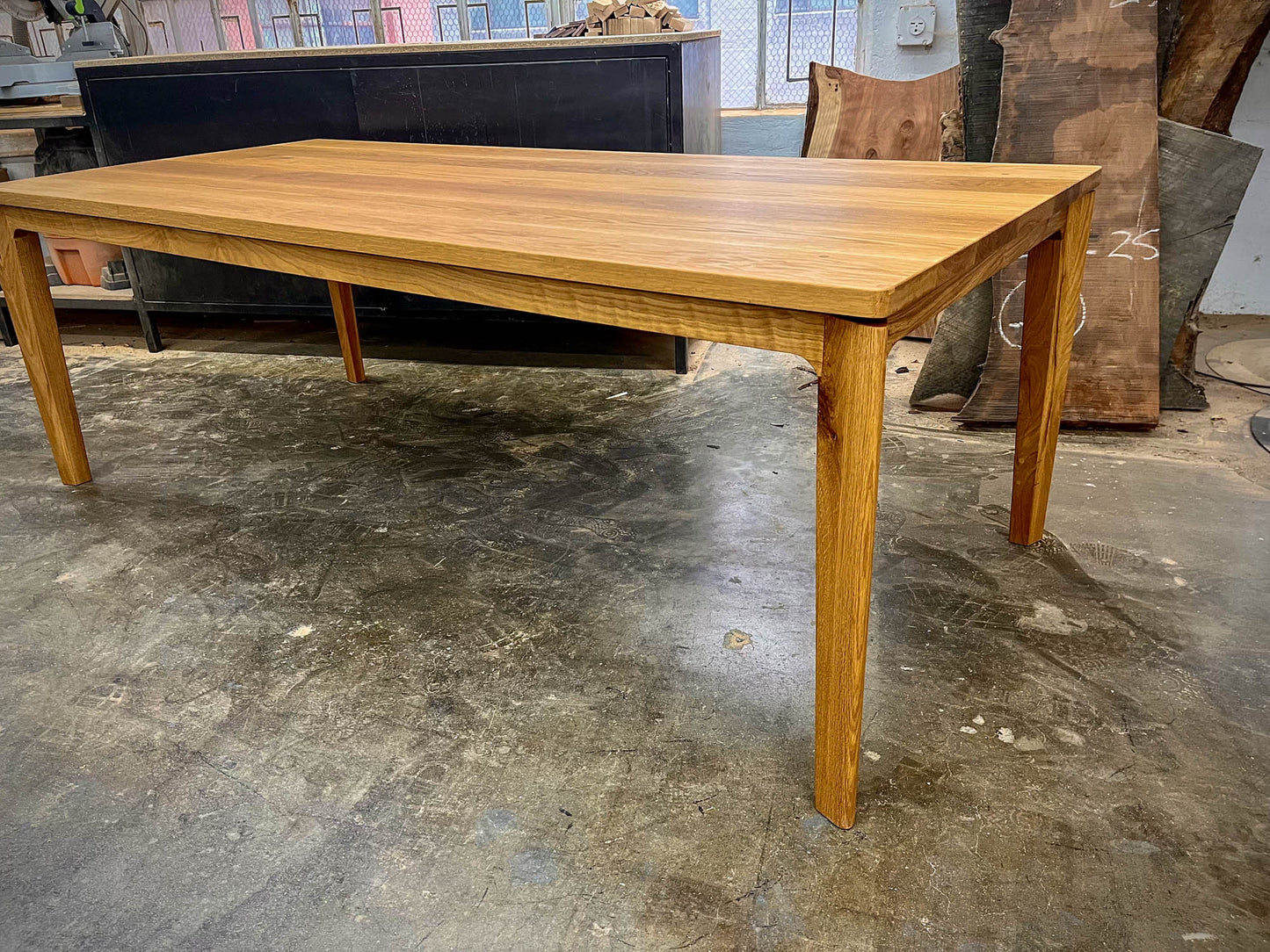 Aila Dining Table