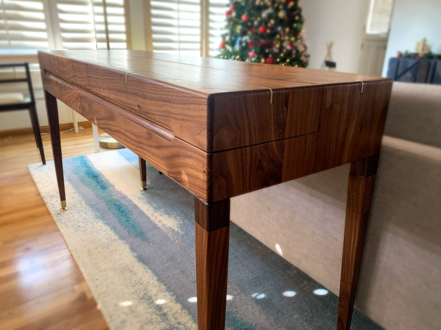 Anima Piano Desk