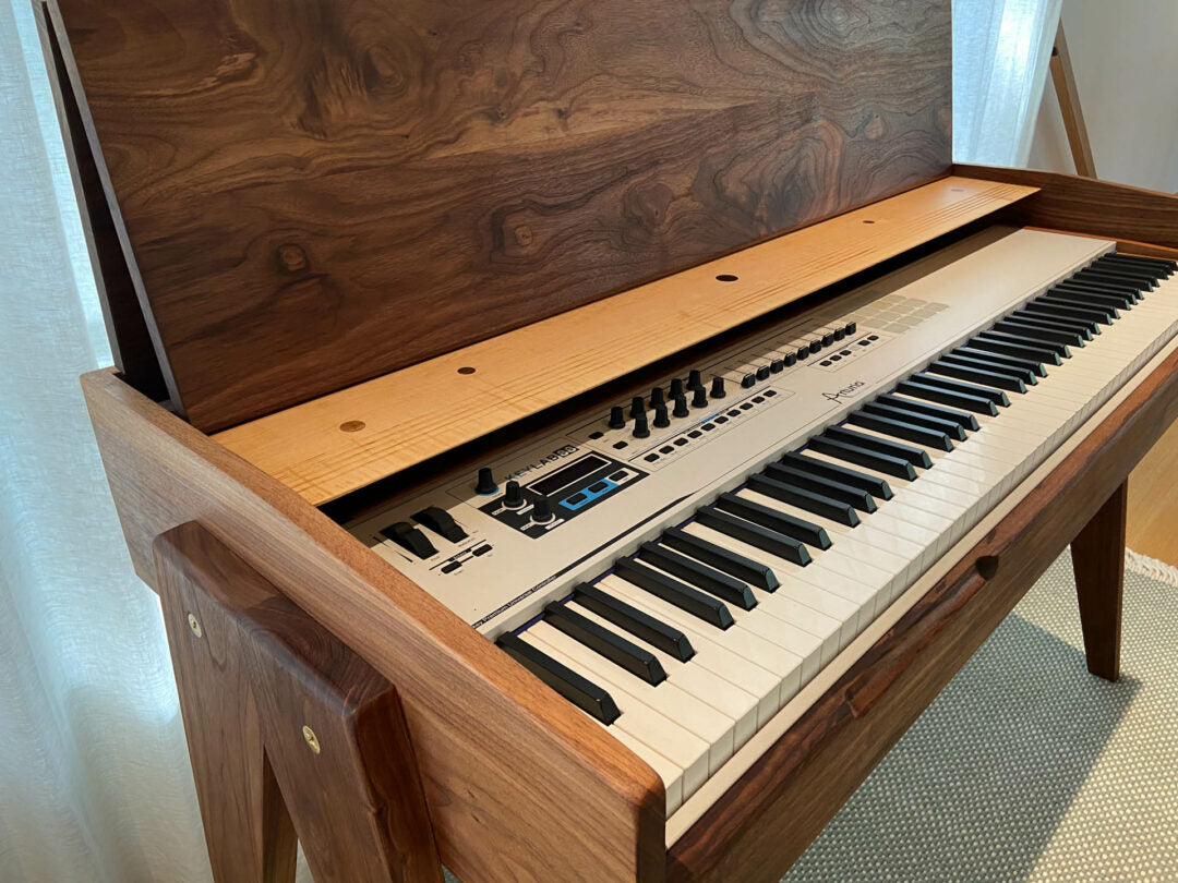 Cembalet Piano Desk
