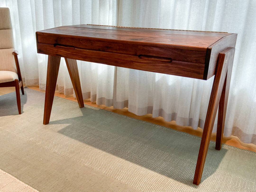 Cembalet Piano Desk