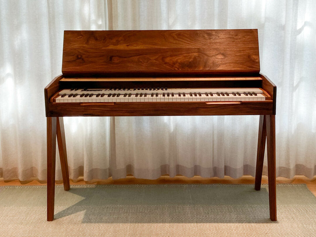 Cembalet Piano Desk