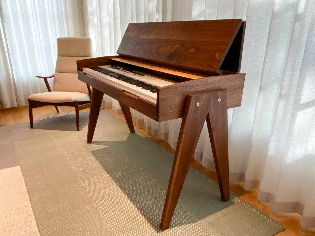 Cembalet Piano Desk