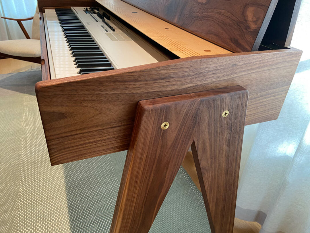 Cembalet Piano Desk