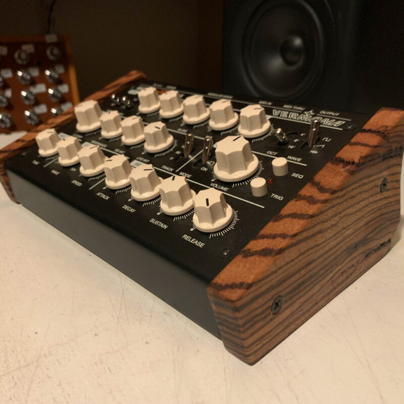 Custom Wood Panels for the Vermona Mono Lancet '15