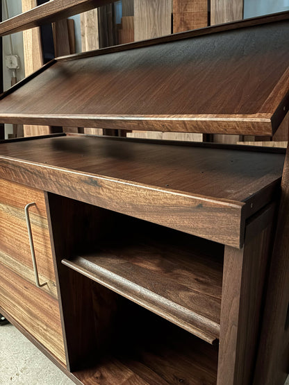 Somnium Cabinet