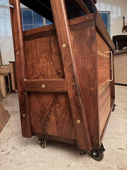 Somnium Cabinet