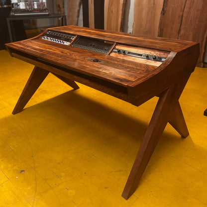 Voyager Studio Desk