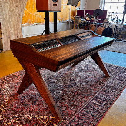Voyager Studio Desk