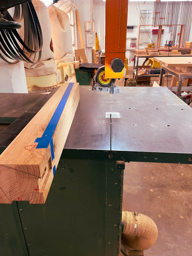 Aila Dining Table
